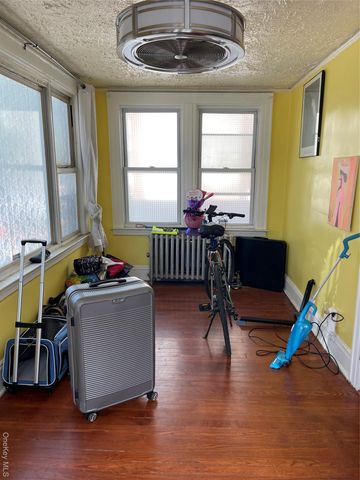 115-45 199th Street, Saint Albans, NY 11412