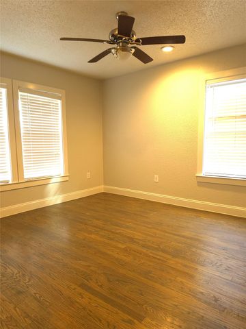 3123 Arizona Avenue, Dallas, TX 75216