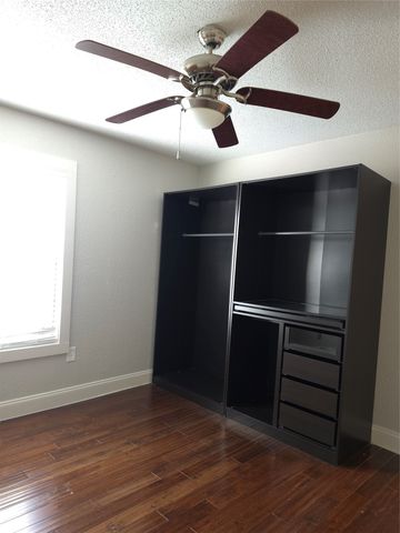 3123 Arizona Avenue, Dallas, TX 75216