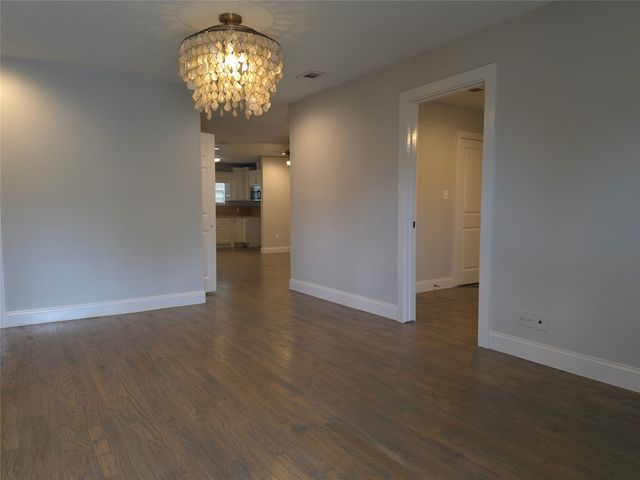 3123 Arizona Avenue, Dallas, TX 75216