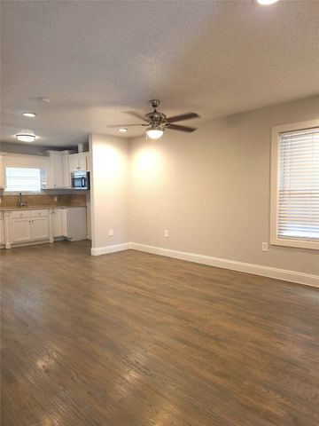 3123 Arizona Avenue, Dallas, TX 75216
