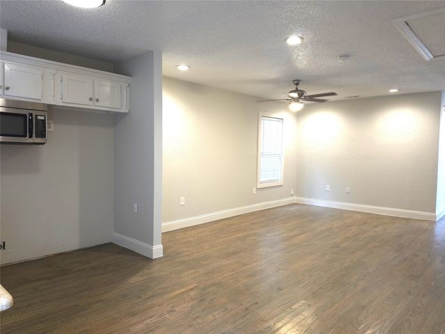 3123 Arizona Avenue, Dallas, TX 75216