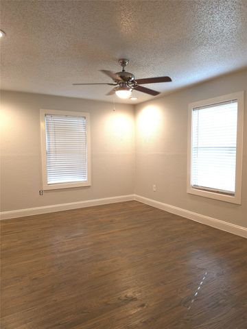 3123 Arizona Avenue, Dallas, TX 75216