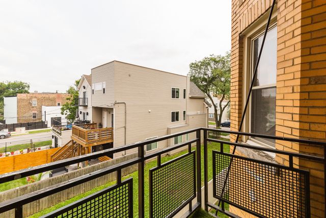 3510 W Cortland Street 3N, Chicago, IL 60647