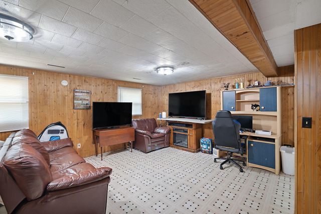 6540 Monument Avenue, Portage, IN 46368