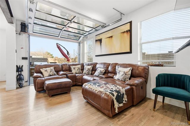 19585 E Sunset Circle, Aurora, CO 80015