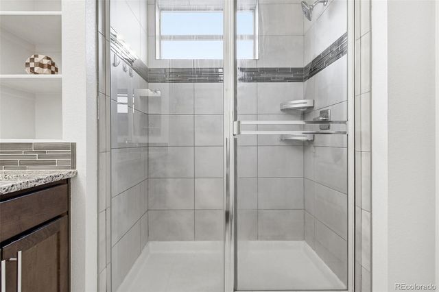 19585 E Sunset Circle, Aurora, CO 80015