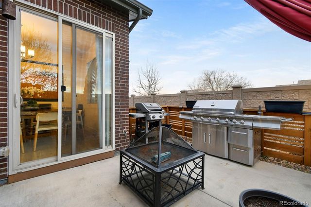 19585 E Sunset Circle, Aurora, CO 80015