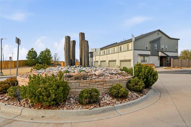 19585 E Sunset Circle, Aurora, CO 80015