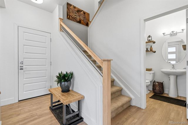 19585 E Sunset Circle, Aurora, CO 80015