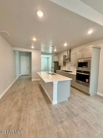 13972 Summer Valley Avenue, Horizon City, TX 79928