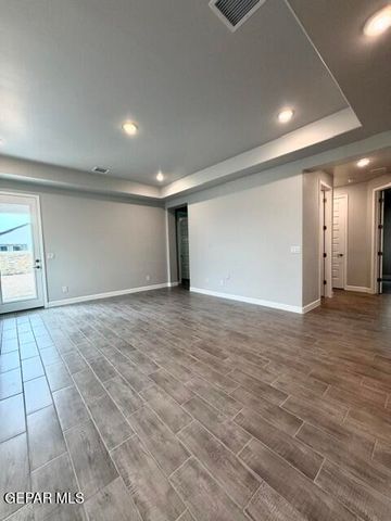 13972 Summer Valley Avenue, Horizon City, TX 79928