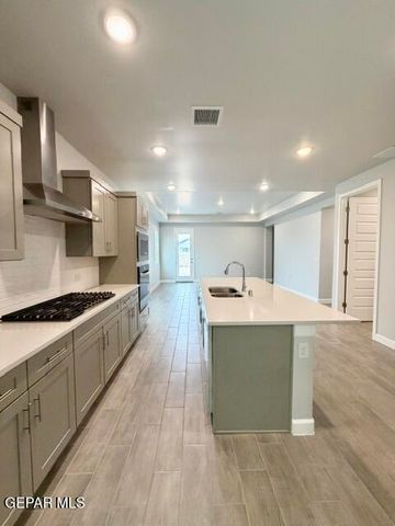 13972 Summer Valley Avenue, Horizon City, TX 79928