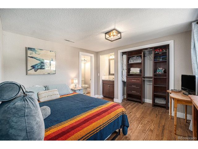 6110 S Southwood Dr, Centennial, CO 80121
