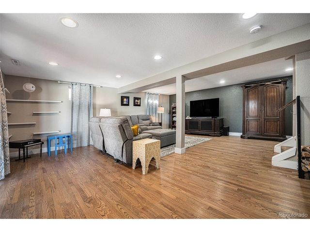 6110 S Southwood Dr, Centennial, CO 80121