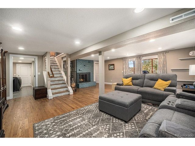 6110 S Southwood Dr, Centennial, CO 80121
