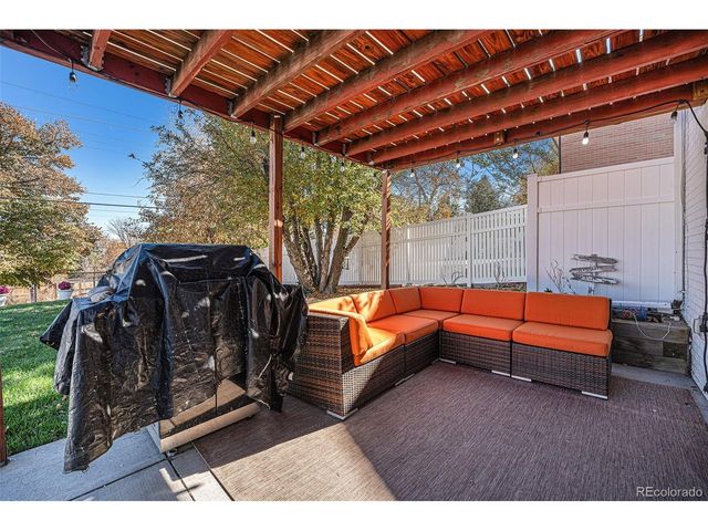 6110 S Southwood Dr, Centennial, CO 80121
