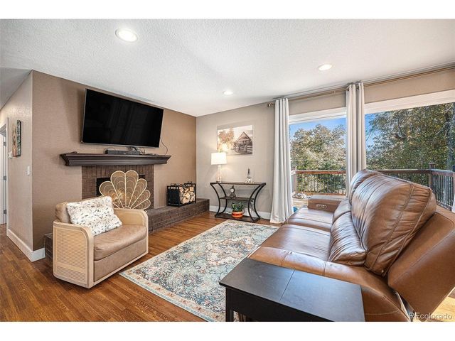 6110 S Southwood Dr, Centennial, CO 80121