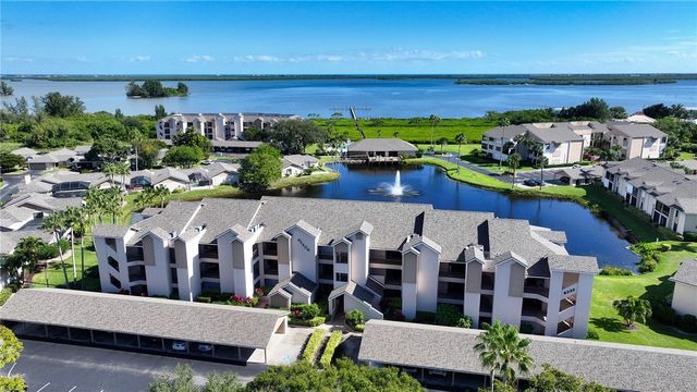 6232 N Mirror Lake Drive 612, Sebastian, FL 32958