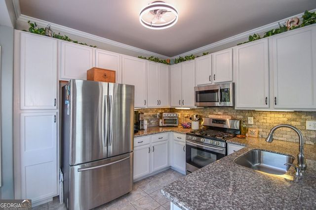 1093 SCALES Road, Suwanee, GA 30024
