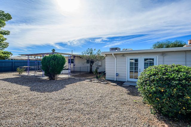 7471 E Victoria Drive, Tucson, AZ 85730