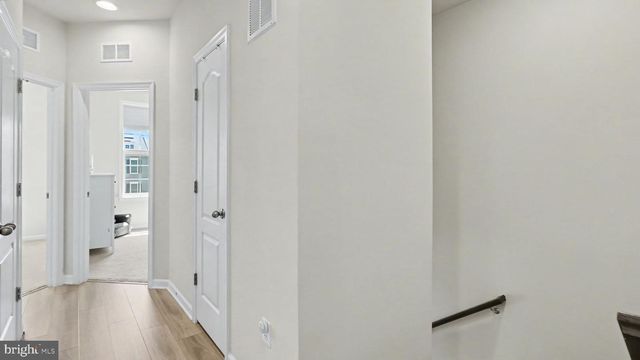 7607 PRESIDENTIAL PKWY, Upper Marlboro, MD 20774