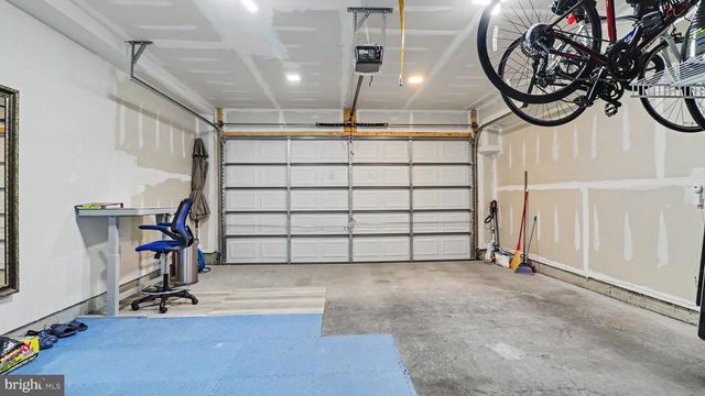 7607 PRESIDENTIAL PKWY, Upper Marlboro, MD 20774