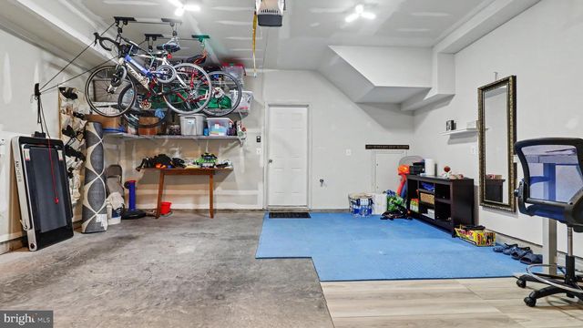 7607 PRESIDENTIAL PKWY, Upper Marlboro, MD 20774