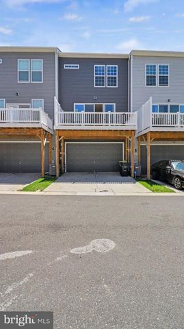 7607 PRESIDENTIAL PKWY, Upper Marlboro, MD 20774