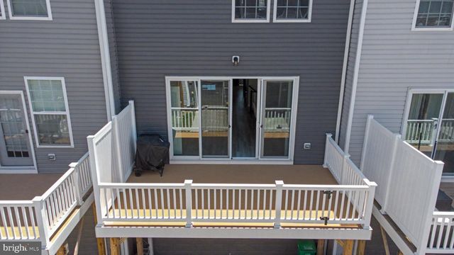 7607 PRESIDENTIAL PKWY, Upper Marlboro, MD 20774