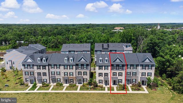 7607 PRESIDENTIAL PKWY, Upper Marlboro, MD 20774