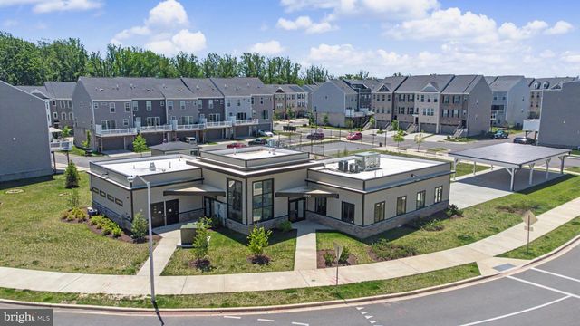 7607 PRESIDENTIAL PKWY, Upper Marlboro, MD 20774