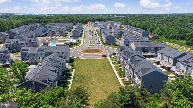 7607 PRESIDENTIAL PKWY, Upper Marlboro, MD 20774