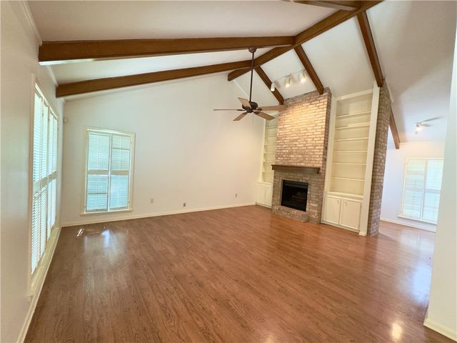 2611 Rustling Oaks Drive, Bryan, TX 77802