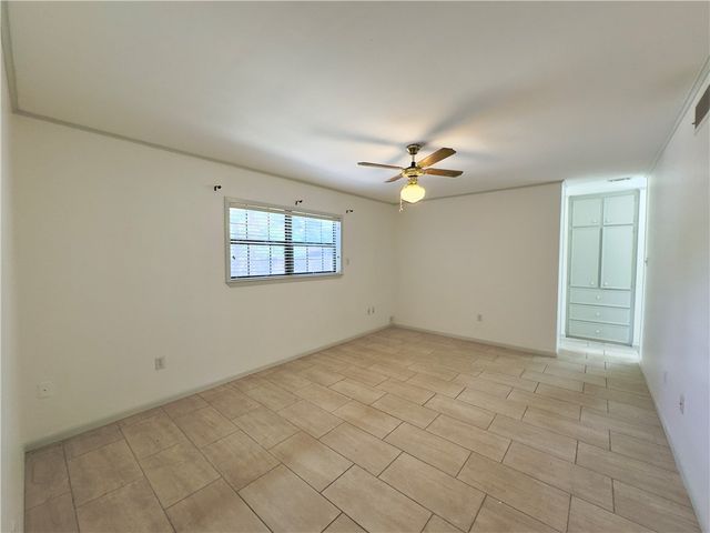 2611 Rustling Oaks Drive, Bryan, TX 77802