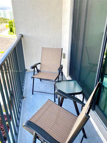 7805 NW 104th Ave 25, Doral, FL 33178