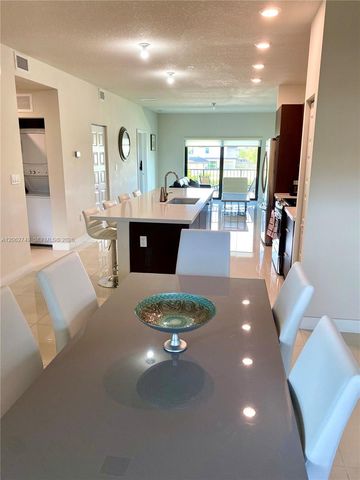 7805 NW 104th Ave 25, Doral, FL 33178