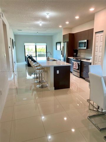 7805 NW 104th Ave 25, Doral, FL 33178