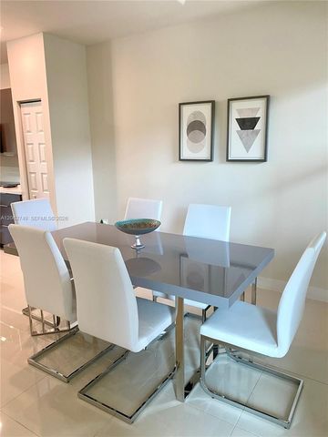 7805 NW 104th Ave 25, Doral, FL 33178