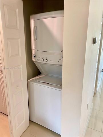 7805 NW 104th Ave 25, Doral, FL 33178