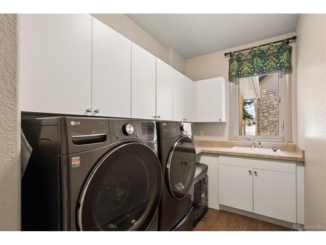 6893 S Netherland Way, Aurora, CO 80016