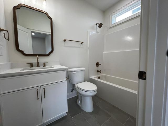122 Weeping Willow Trail, Headland, AL 36345