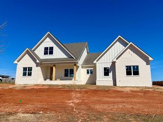 122 Weeping Willow Trail, Headland, AL 36345