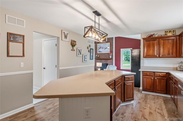 12949 Millbrooke Way, Green Oak Township, MI 48178