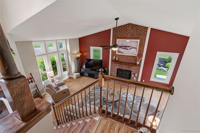 12949 Millbrooke Way, Green Oak Township, MI 48178