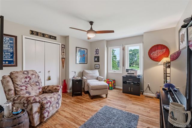 12949 Millbrooke Way, Green Oak Township, MI 48178