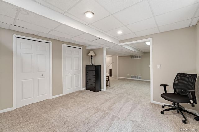 12949 Millbrooke Way, Green Oak Township, MI 48178