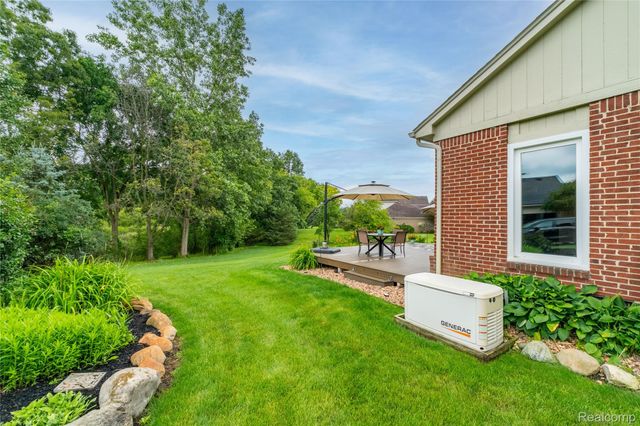 12949 Millbrooke Way, Green Oak Township, MI 48178