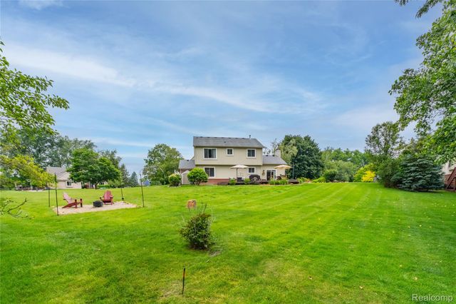 12949 Millbrooke Way, Green Oak Township, MI 48178