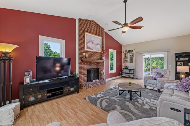 12949 Millbrooke Way, Green Oak Township, MI 48178